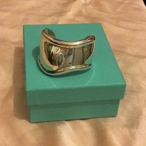 Tiffany & Co Elsa Peretti silver bone cuff